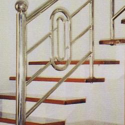 Stainless Steel '304' Balcony Railing (Curve) 01